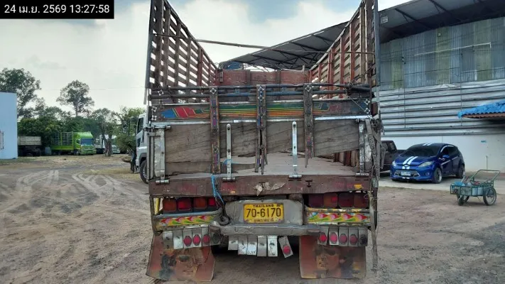 2001 Hino FL1J – 4