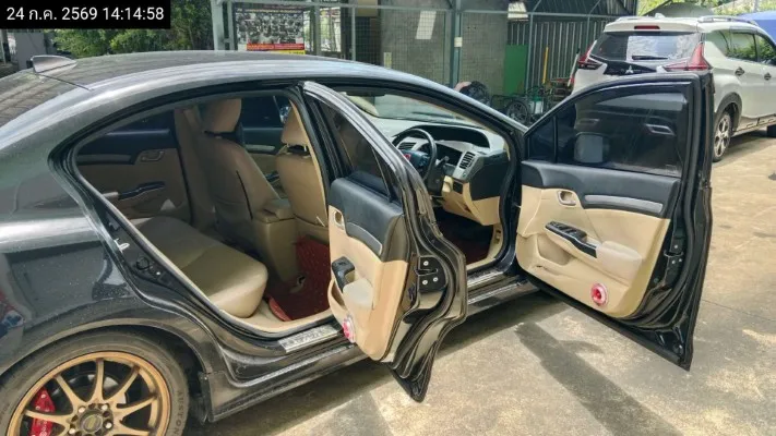 2012 Honda Civic – 11