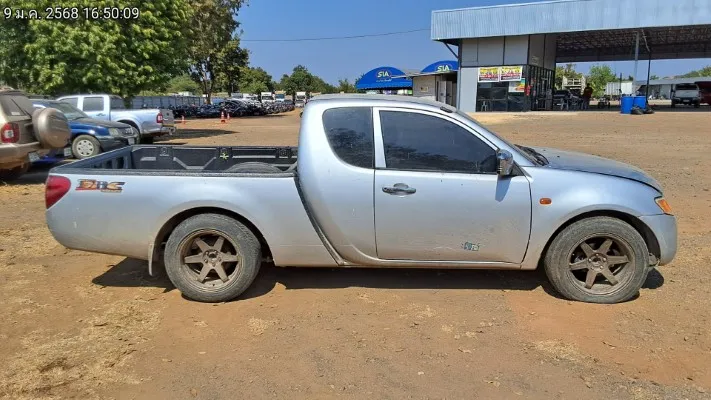 2006 Mitsubishi Triton – 8