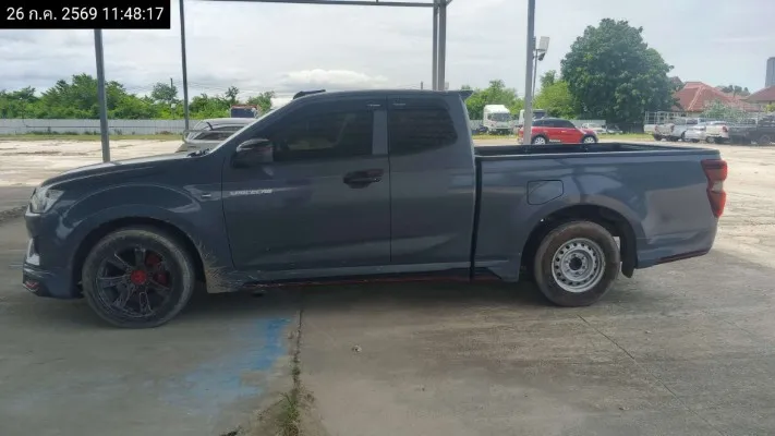 2023 Isuzu D-Max – 7