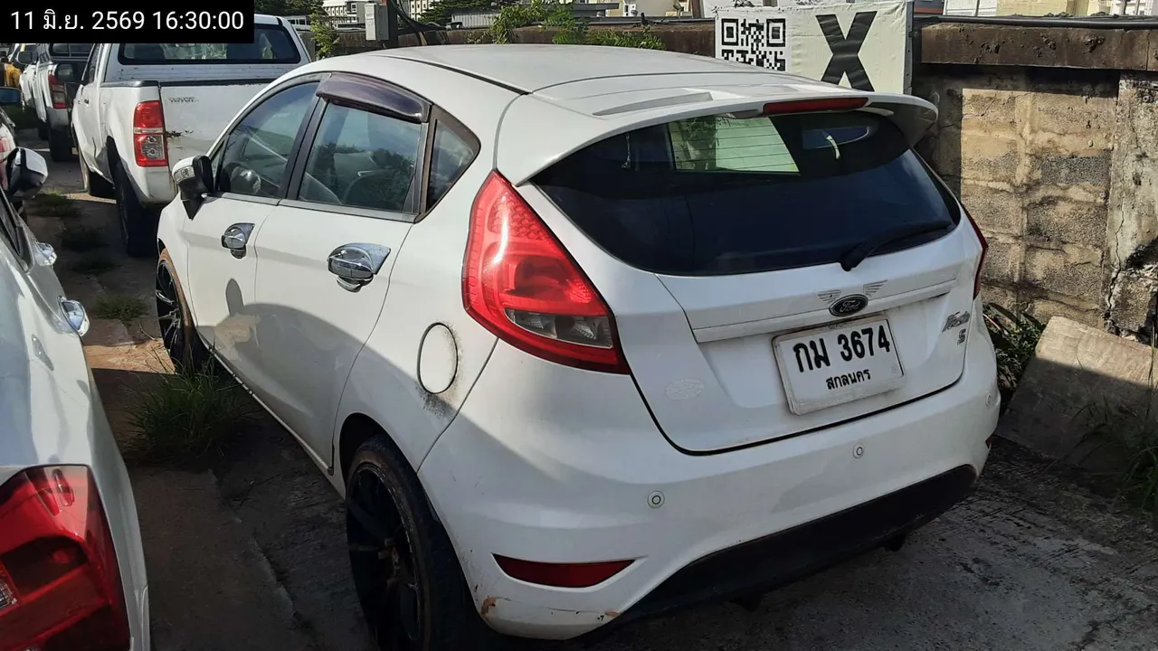 2012 Ford Fiesta – 6