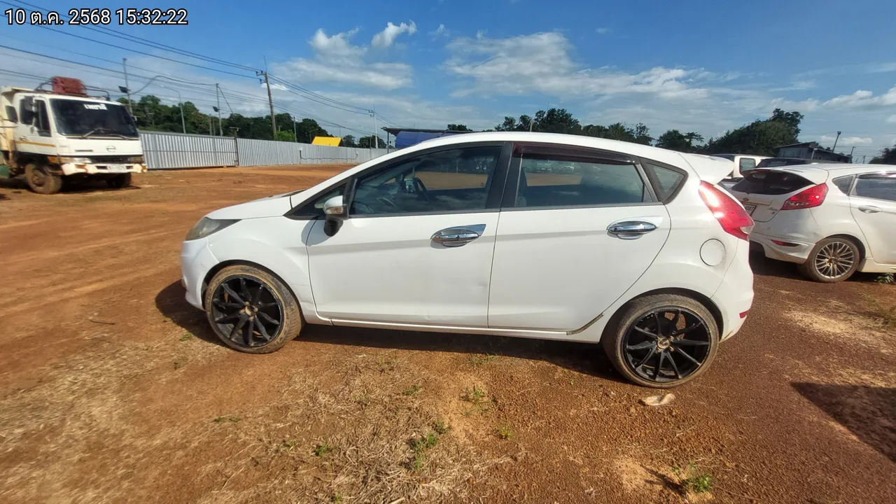 2012 Ford Fiesta – 7