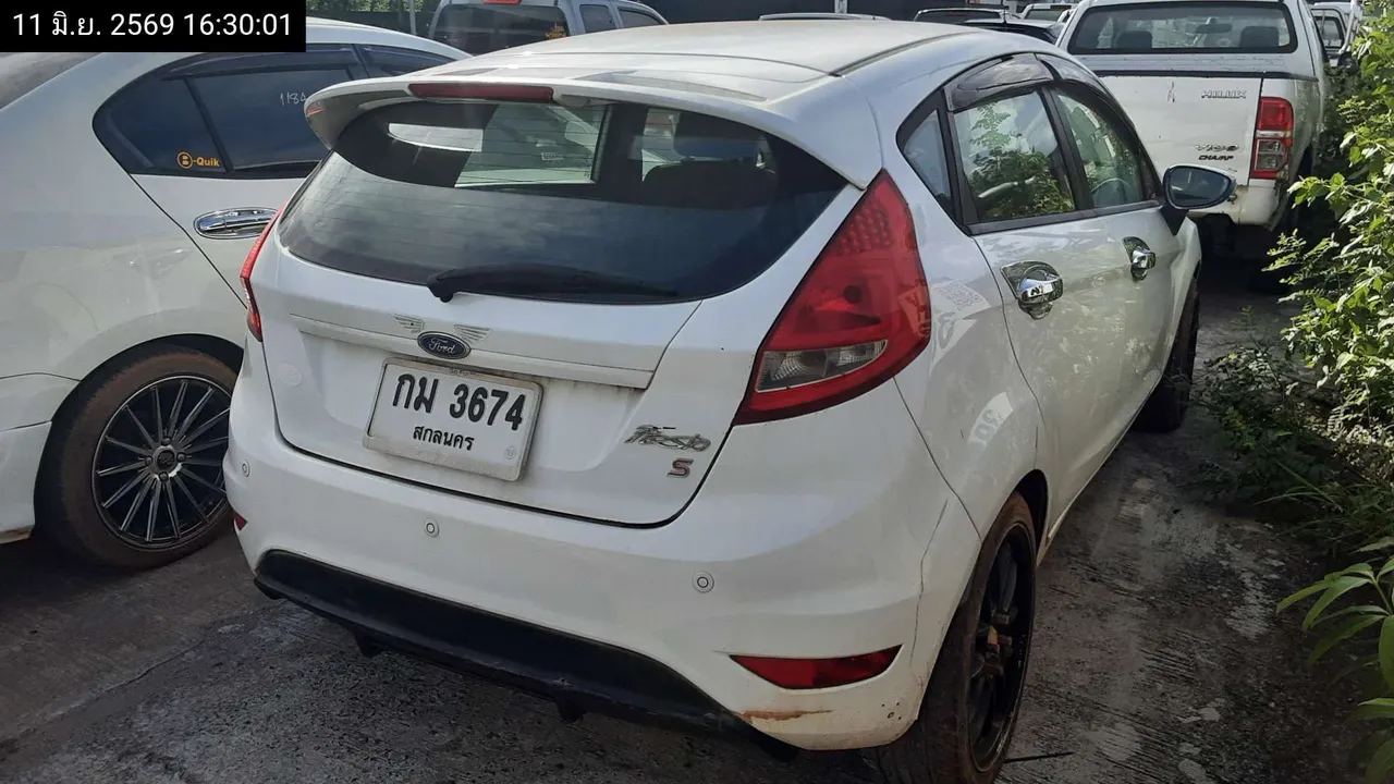 2012 Ford Fiesta – 5