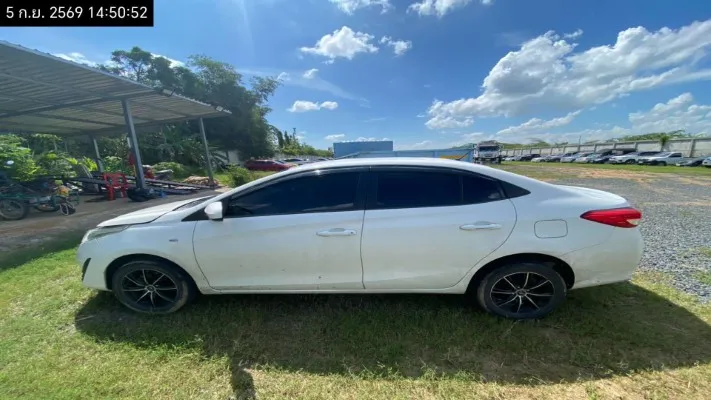 2019 Toyota Yaris Ativ – 7