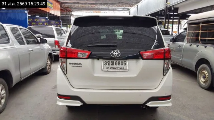 2022 Toyota Innova Crysta – 5