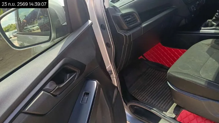 2020 Isuzu D-Max – 8