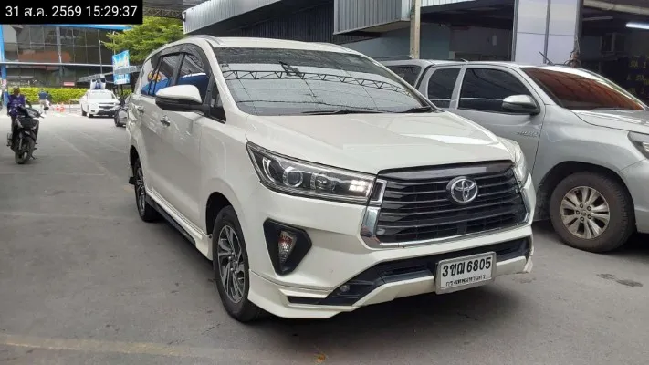 2022 Toyota Innova Crysta – 2