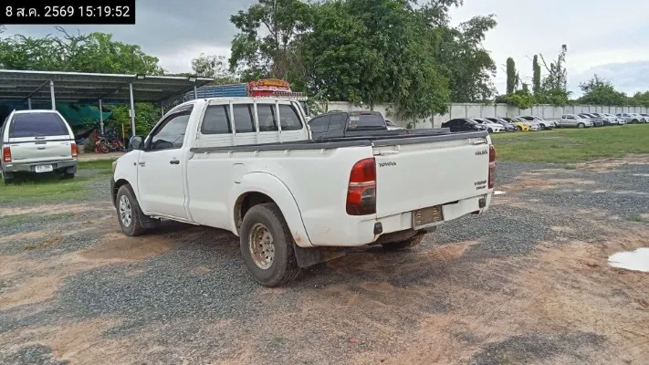 2014 Toyota Hilux Vigo – 6
