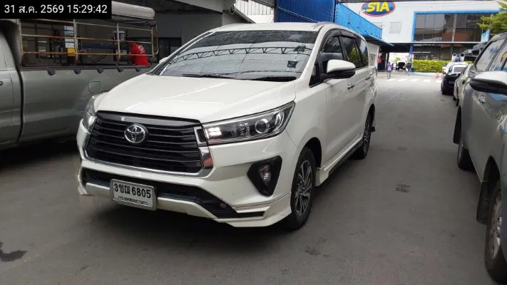 2022 Toyota Innova Crysta – 3