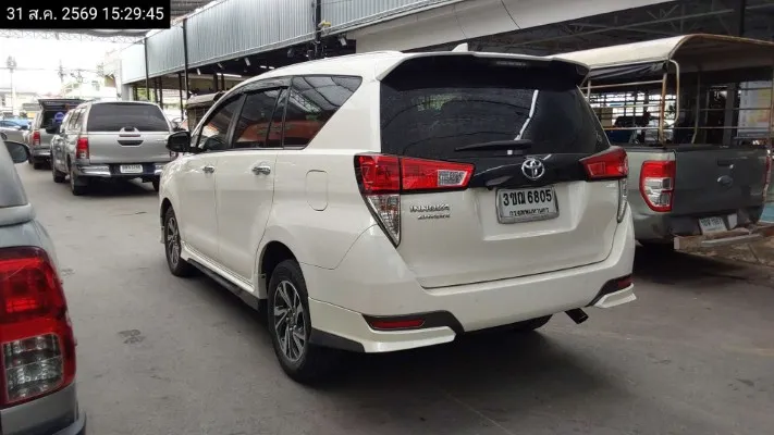2022 Toyota Innova Crysta – 4