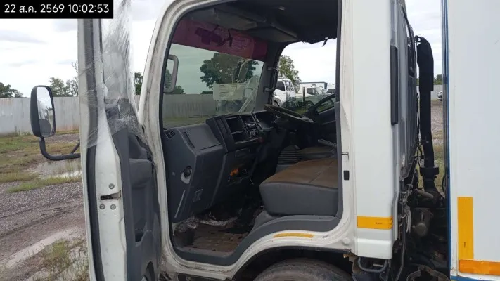 2021 Isuzu NLR – 12