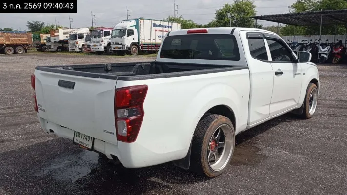 2022 Isuzu D-Max – 5
