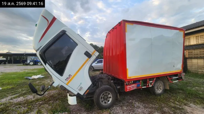 2022 Isuzu NLR – 4