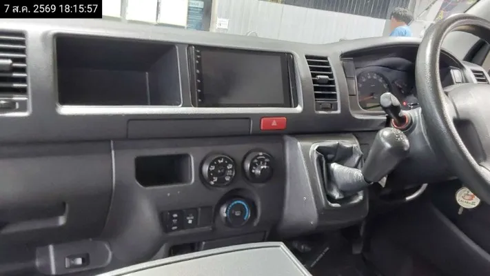 2017 Toyota Commuter – 9