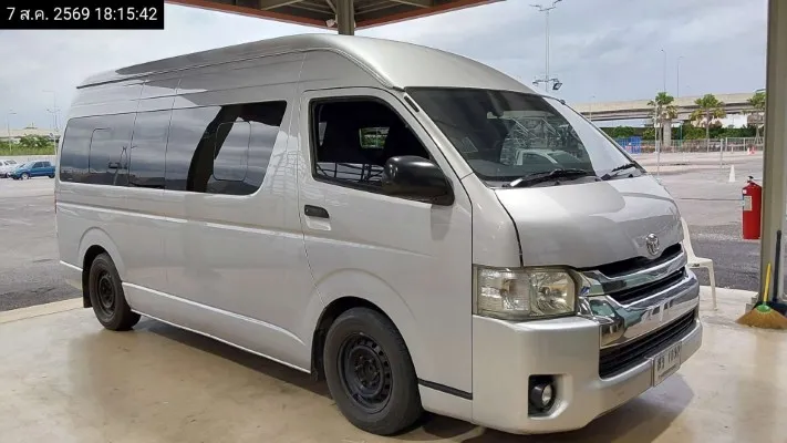2017 Toyota Commuter – 3
