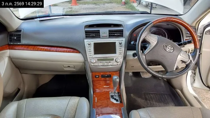 2010 Toyota Camry – 10