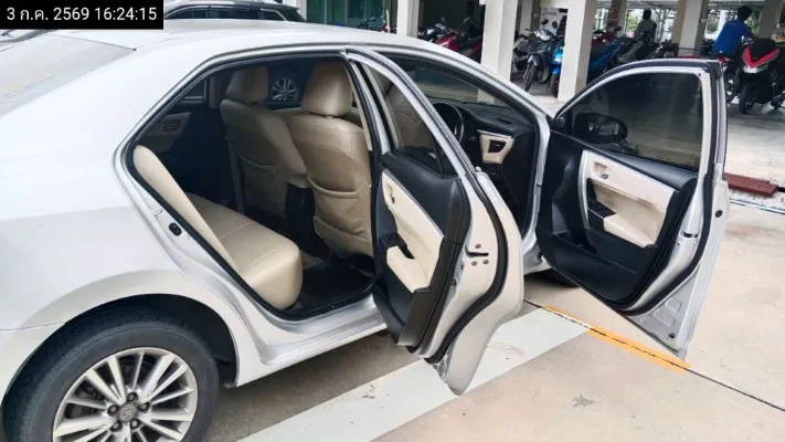 2014 Toyota Corolla Altis – 10