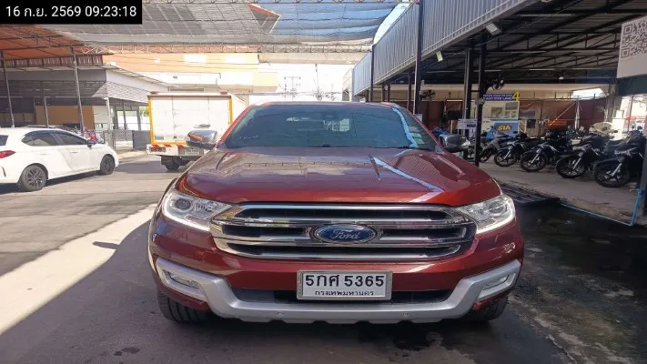 2016 Ford Everest – 1