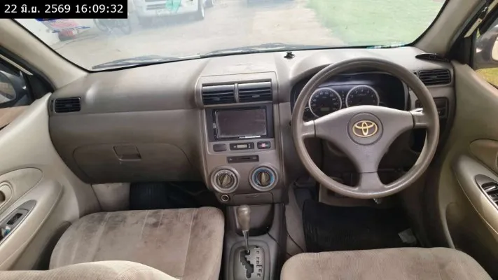 2010 Toyota Avanza – 10
