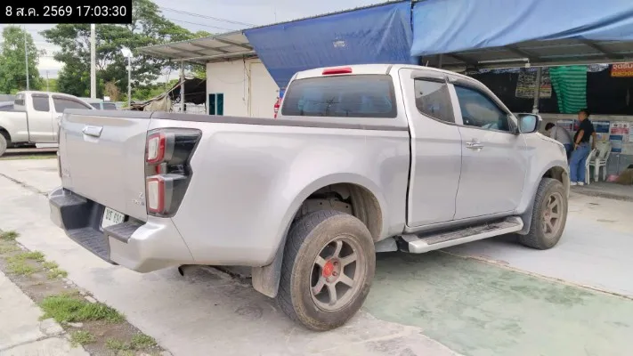 2022 Isuzu D-Max – 5