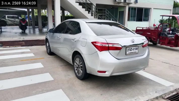 2014 Toyota Corolla Altis – 6