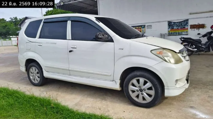 2010 Toyota Avanza – 3