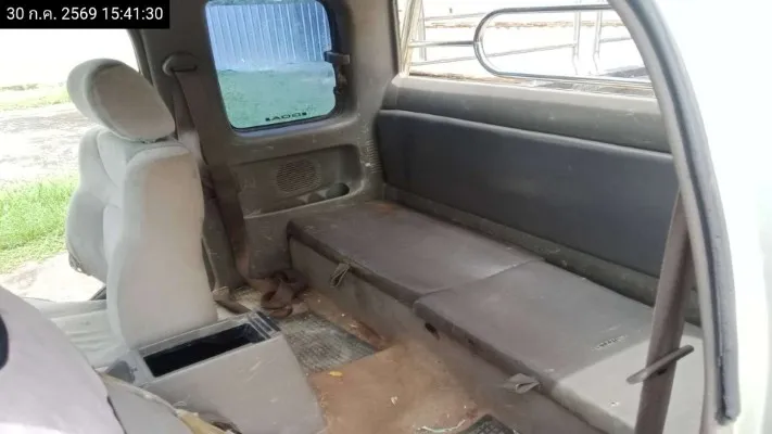 2004 Toyota Hilux Tiger – 12