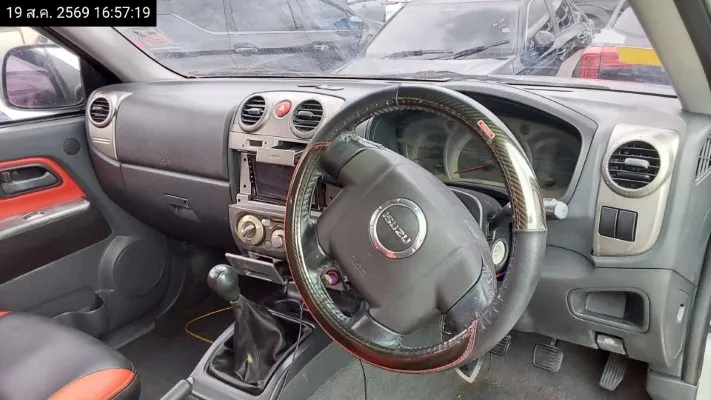 2006 Isuzu D-Max – 12