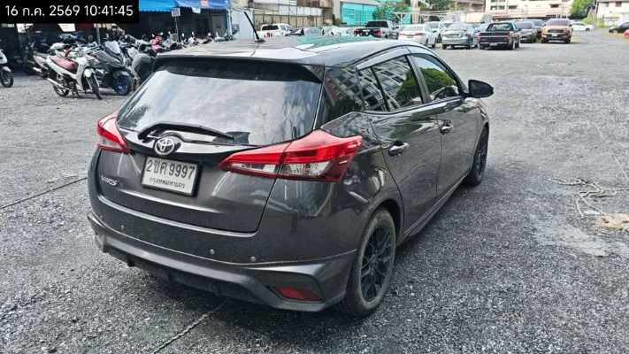 2021 Toyota Yaris – 5
