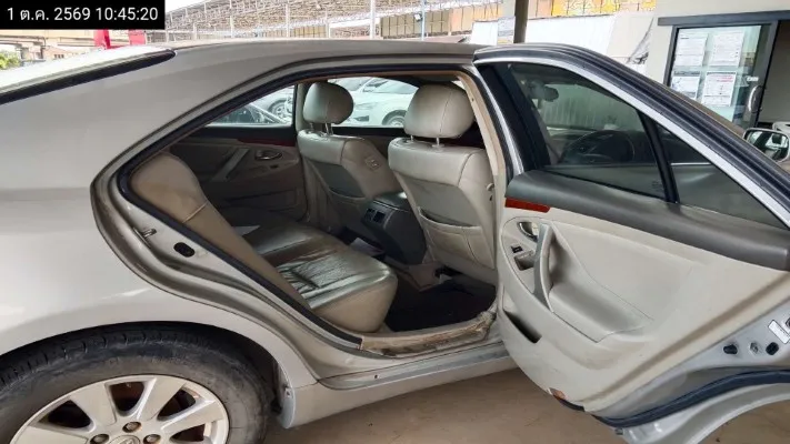 2008 Toyota Camry – 11