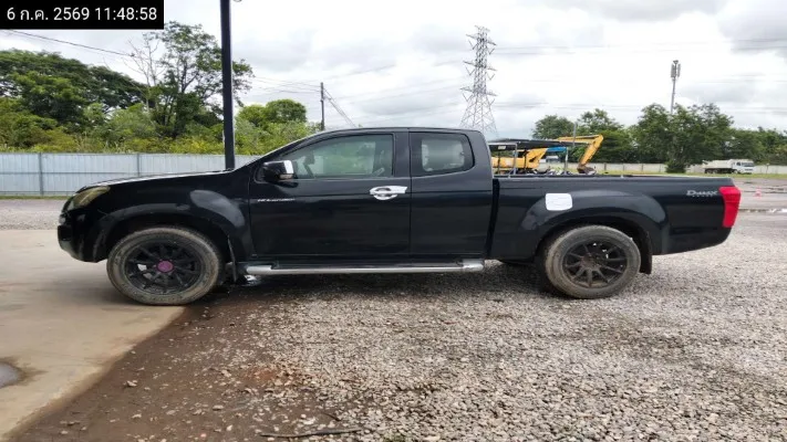 2012 Isuzu D-Max – 7