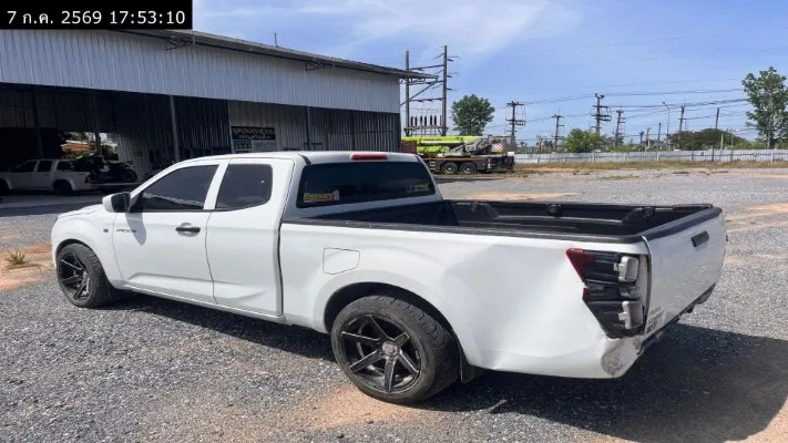 2020 Isuzu D-Max – 6