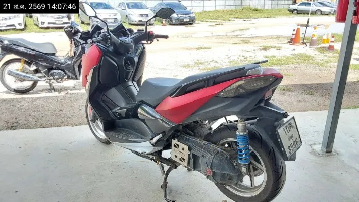 2020 Yamaha X-Max – 8