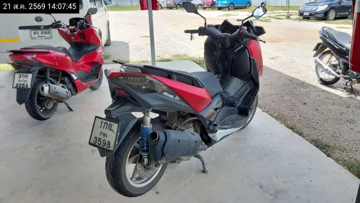 2020 Yamaha X-Max – 7