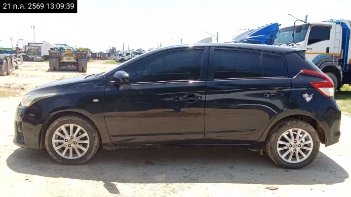 2015 Toyota Yaris – 7