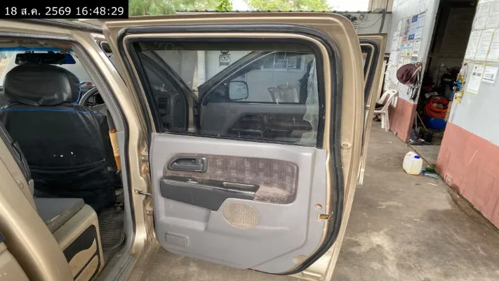 2003 Isuzu D-Max – 10