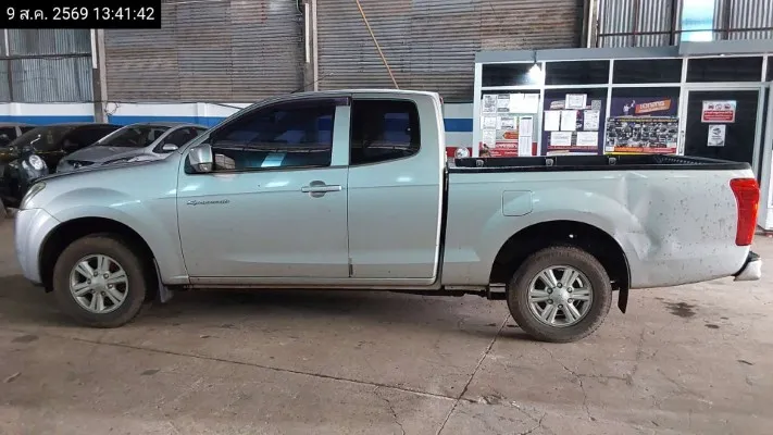 2014 Isuzu D-Max – 7