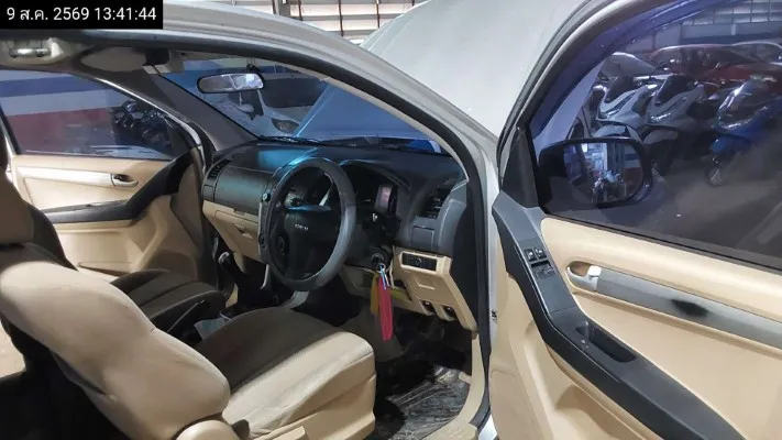 2014 Isuzu D-Max – 11