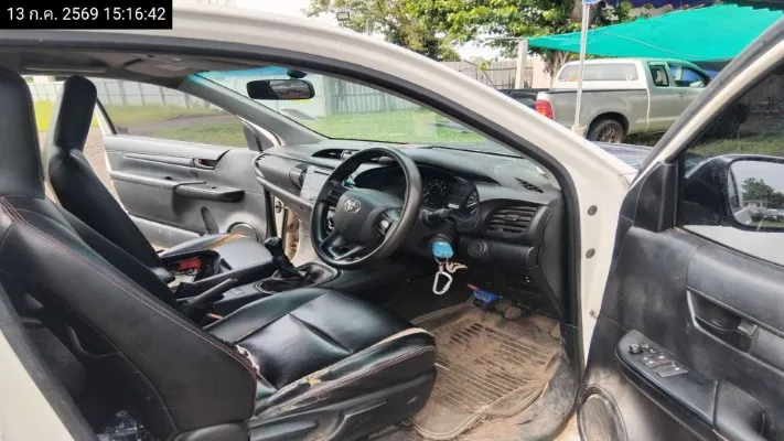 2017 Toyota Hilux Revo – 11