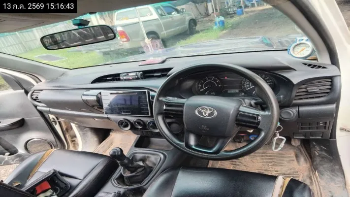2017 Toyota Hilux Revo – 12