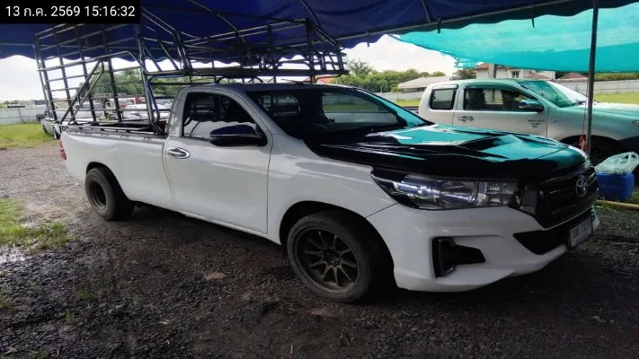 2017 Toyota Hilux Revo – 3