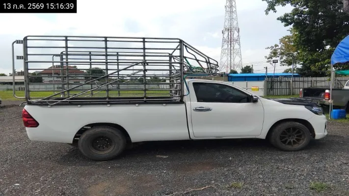 2017 Toyota Hilux Revo – 8
