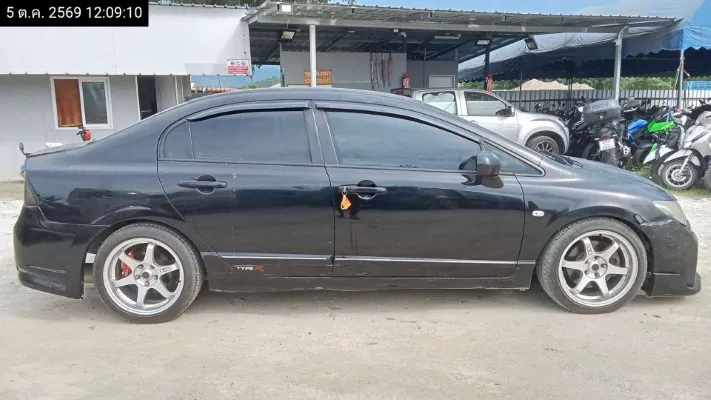 Honda Civic – 8