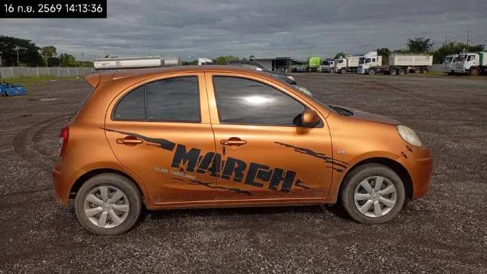 2012 Nissan March – 7