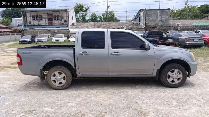 2005 Isuzu D-Max – 10