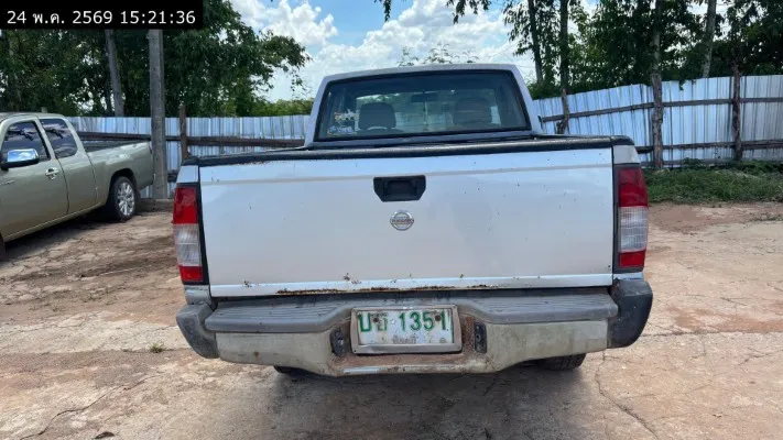 2002 Nissan Frontier – 4