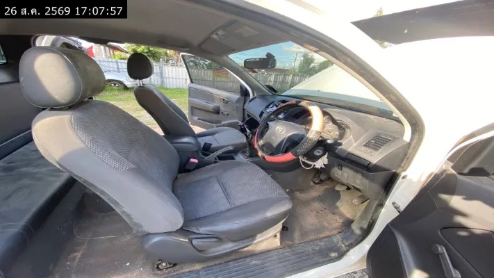2014 Toyota Hilux Vigo – 12