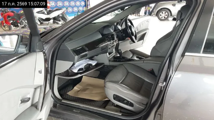 2004 BMW 5 Series – 10