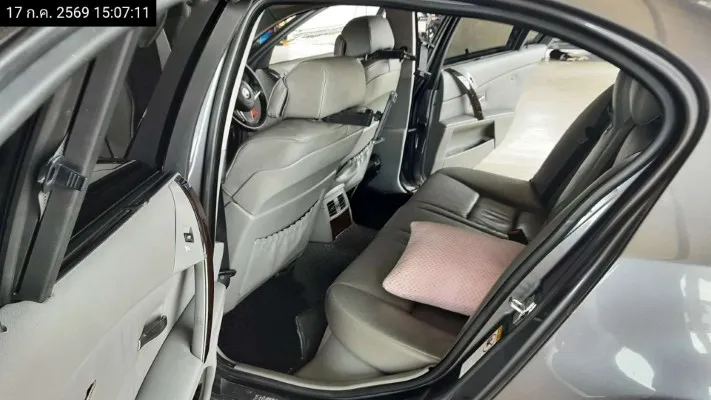 2004 BMW 5 Series – 12