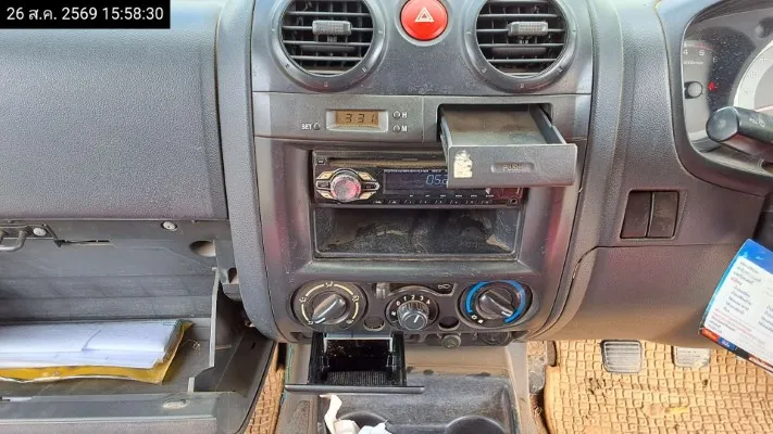 2011 Isuzu D-Max – 10